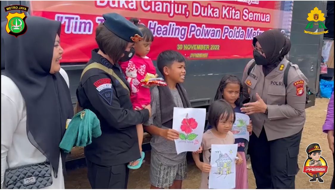 Polda Metro Jaya melepas 60 personel  untuk melakukan aktivitas trauma healing di Posko Bakti PMJ, di RS Bhayangkara, Cianjur.