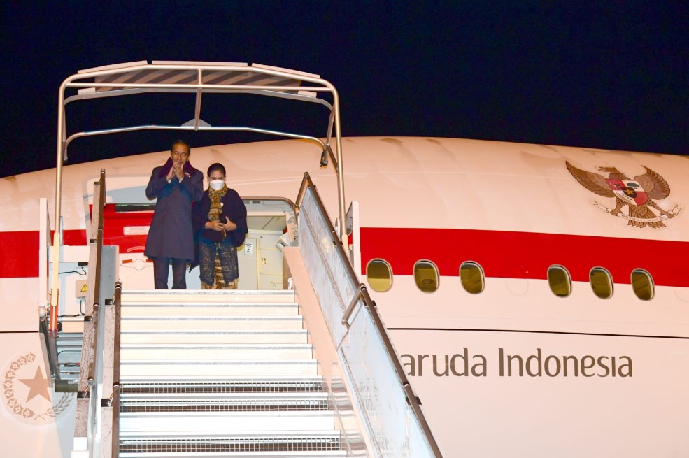 Presiden Joko Widodo dan Ibu Negara Iriana saat akan bertolak dari Brussels ke Indonesia.