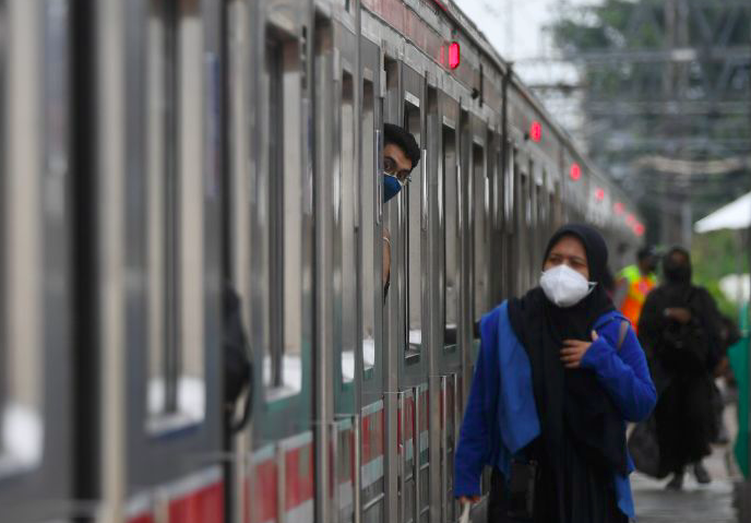 Pengamat: Pembedaan Tarif KRL Bagi Orang Kaya Sulit Diimplementasikan