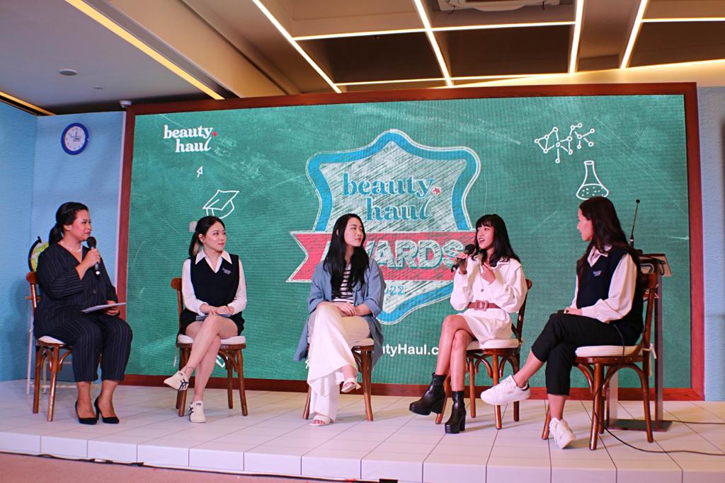 Konferensi pers BeautyHaul Awards 2022 yang dilaksanakan di Jakarta, Kamis (15/12).
