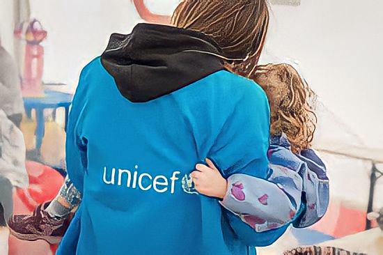 Ilustrasi pengungsi anak-anak akibat perang Rusia-Ukraina