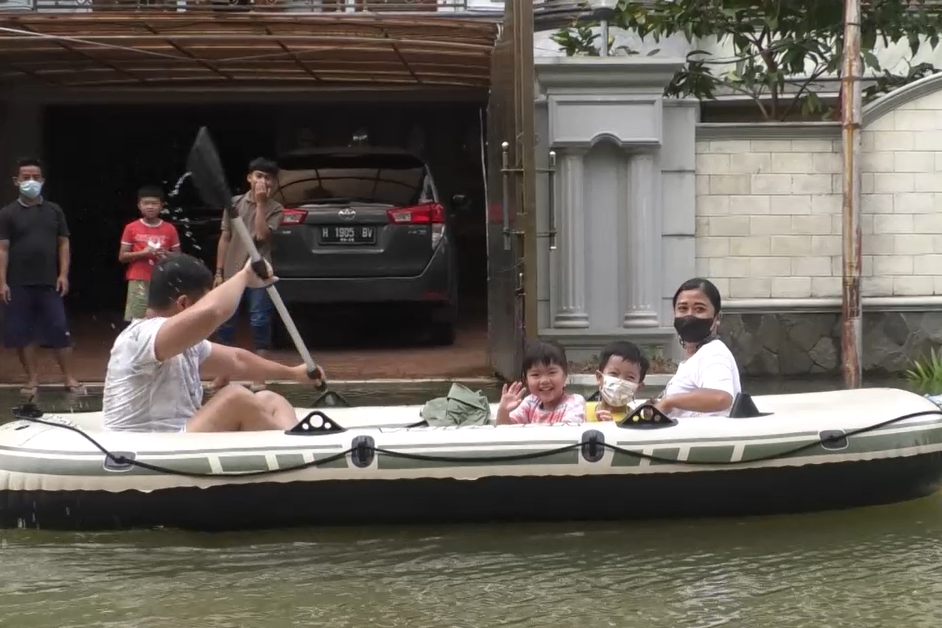 Banjir di Villa Marina, Semarang, Jawa Tengah.