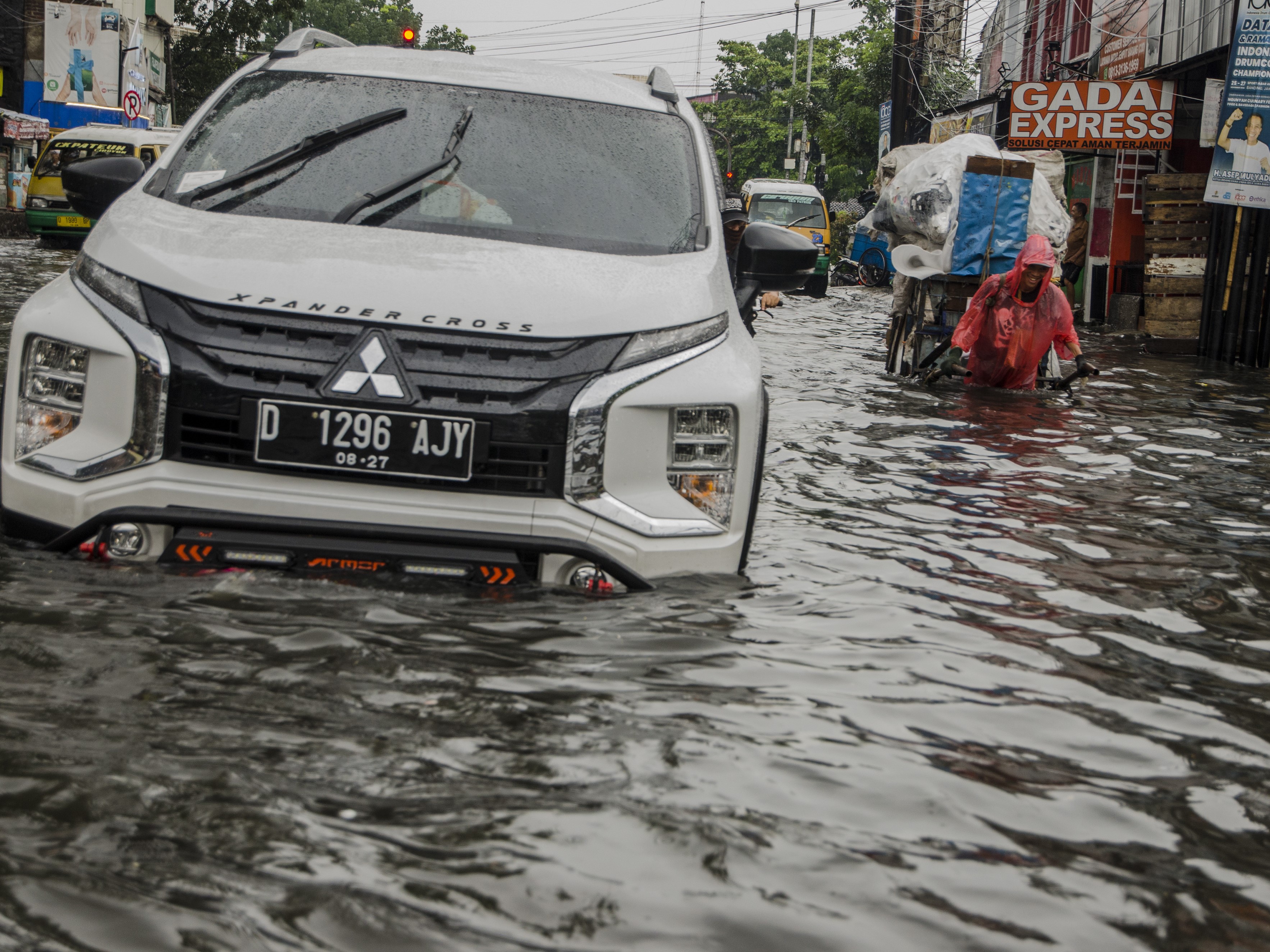 Banjir Terparah Landa Ratusan Rumah di Sukanagara-Cianjur