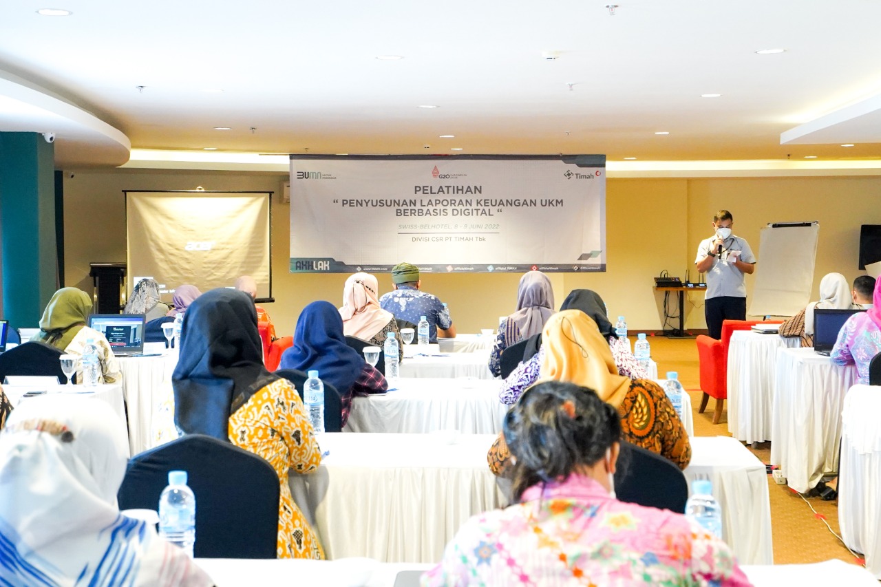  PT Timah Tbk memberikan pelatihan bagi pelaku UMKM agar lebih mandiri.