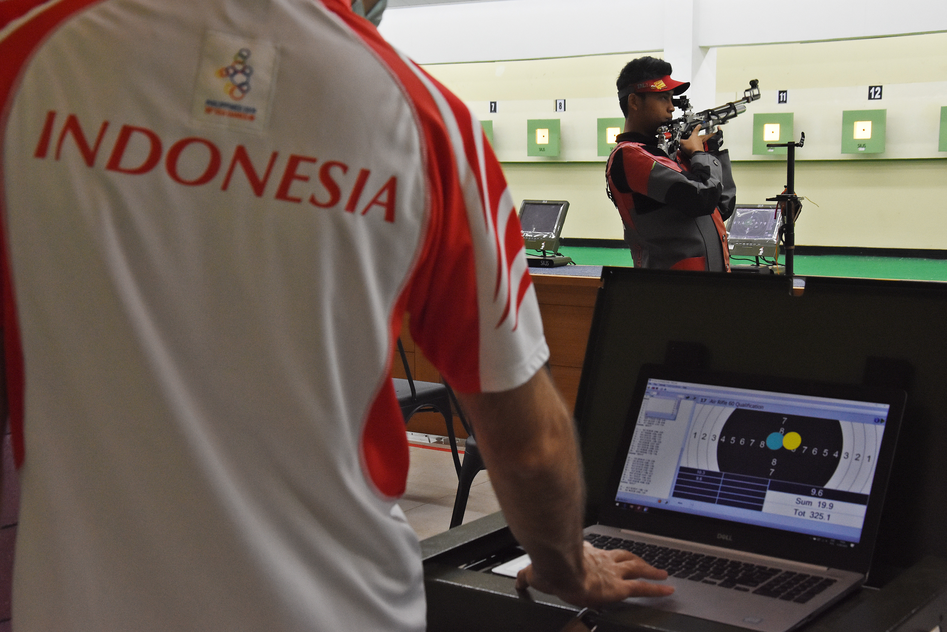 Pemusatan latihan cabang olahraga menembak di Lapangan Tembak Senayan, Jakarta.