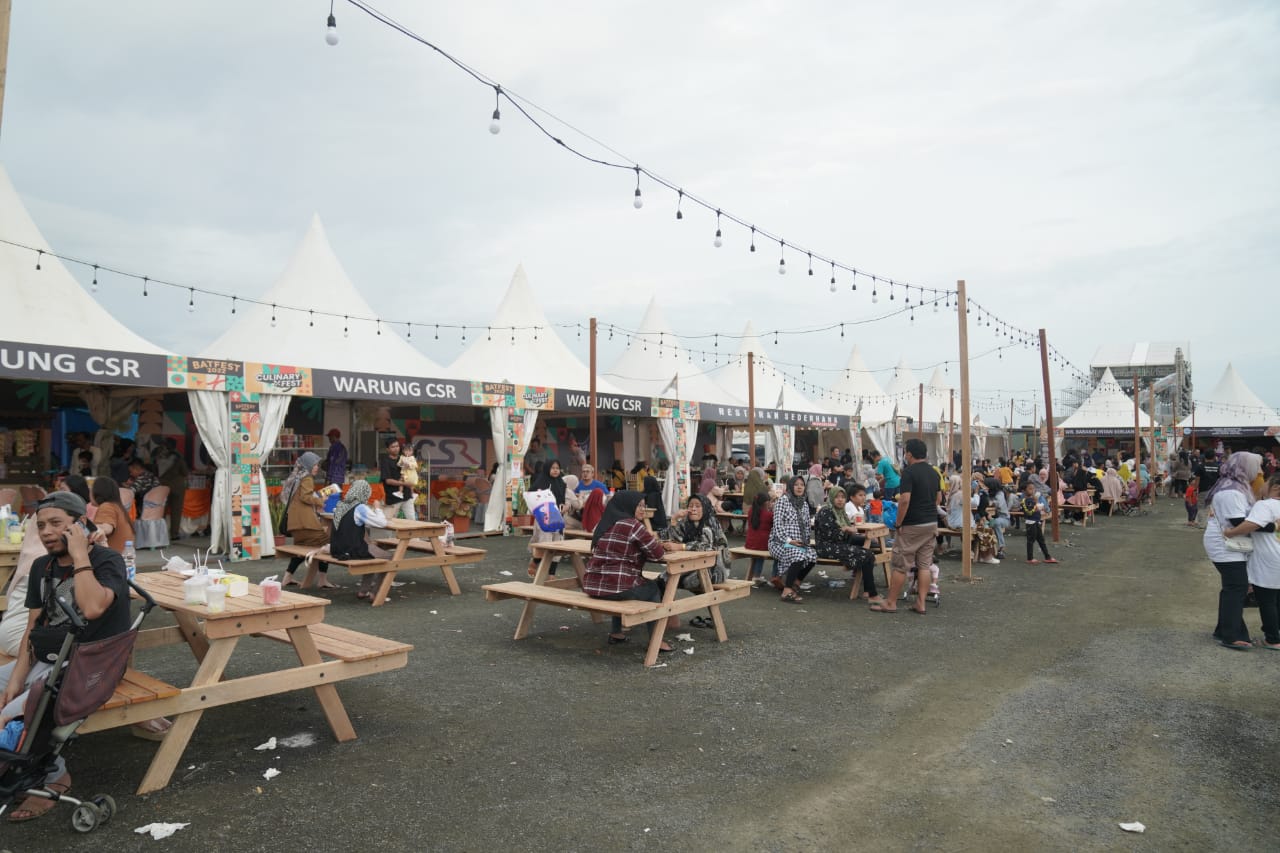 Suasana Batulicin Festival 2022 (Batfest) di Kabupaten Tanah Bumbu, Kalimantan Selatan yang digelar 27-31 Desember 2022.