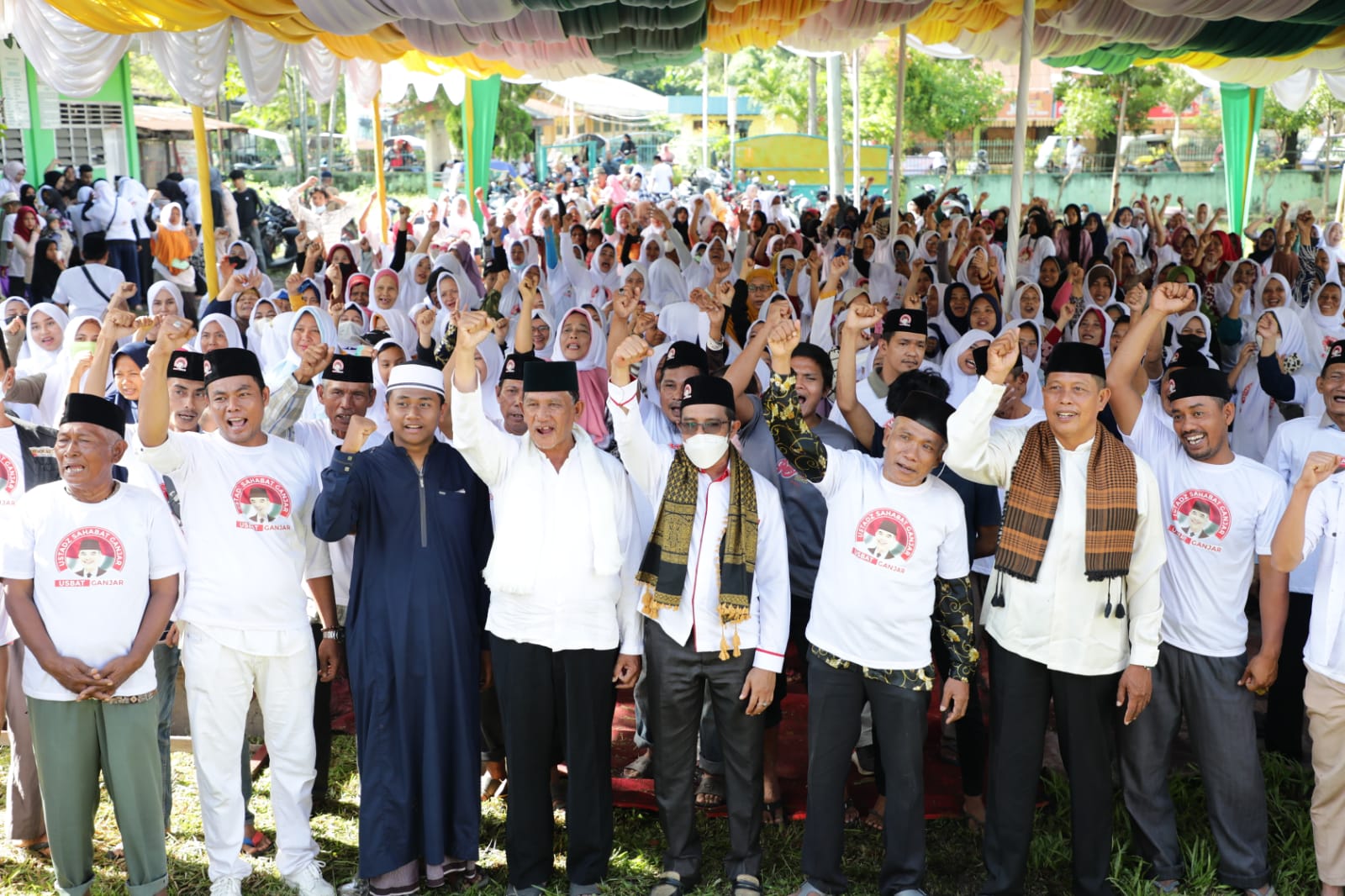 Jaringan relawan yang tergabung dalam Ustadz Sahabat (Usbat) Ganjar kembali menggelar Istigosah dan Doa Bersama, untuk keselamatan bangsa se