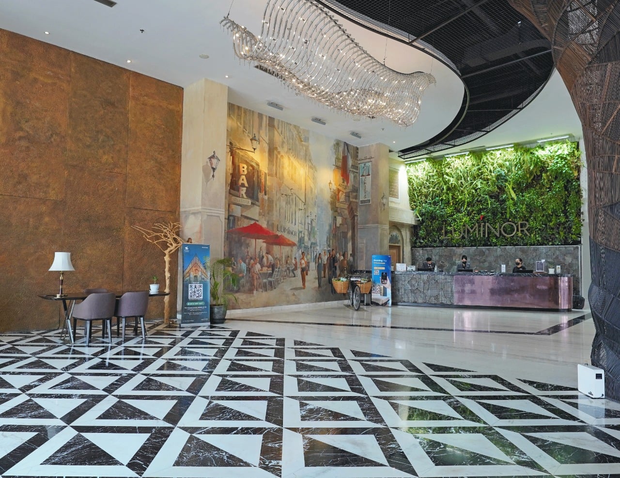 Suasana Hotel Luminor Pecenongan