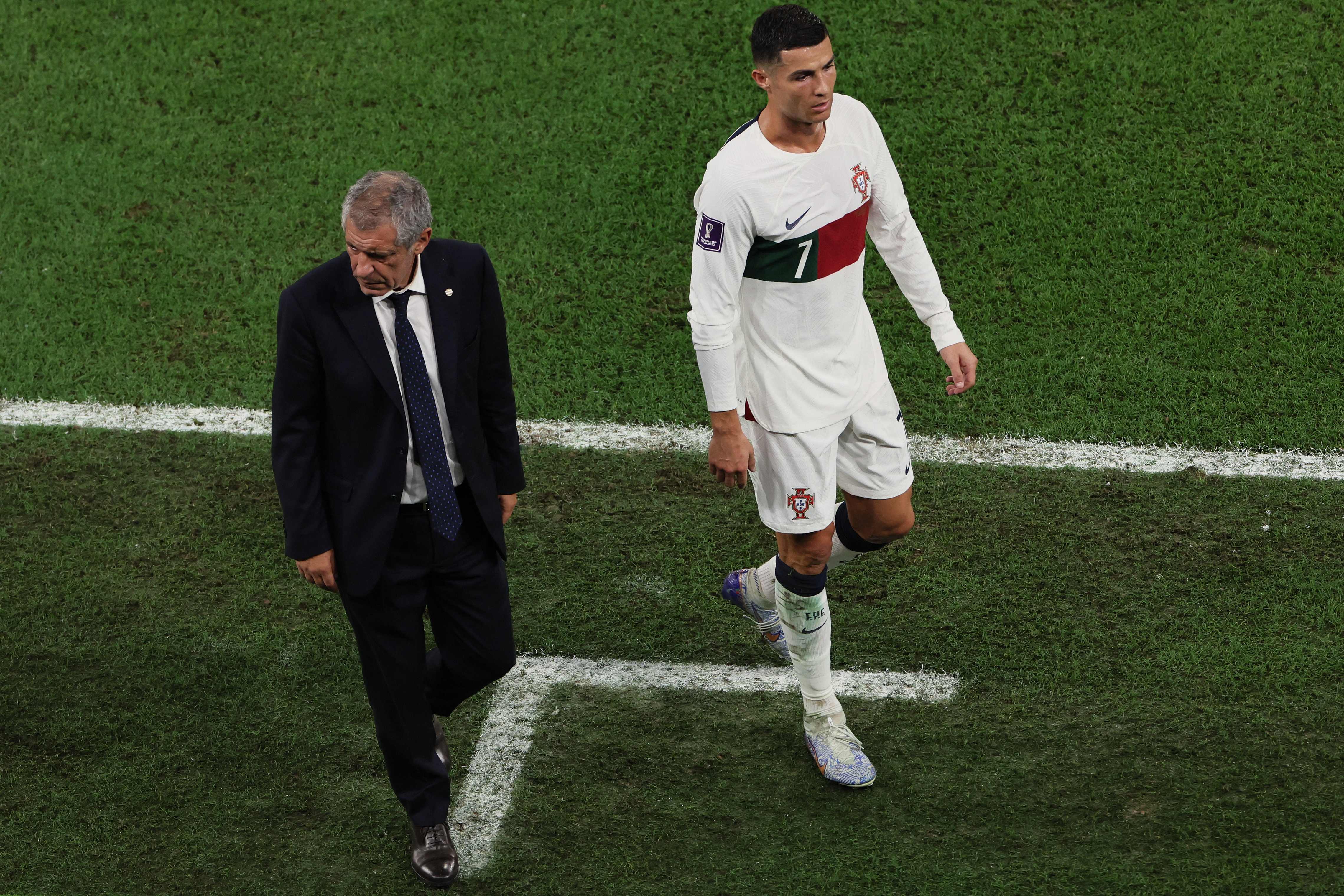 Fernando Santos (kiri), Cristiano Ronaldo (kanan)