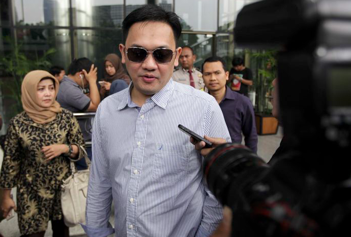  Kuasa Hukum Hasnaeni, Farhat Abbas.