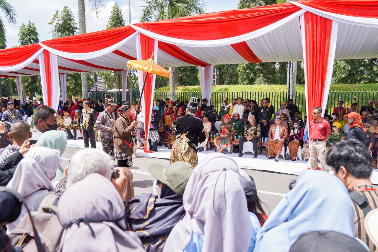  Festival Adat Budaya Nusantara (FABN) di Magelang, Jateng didekrasikan komitmen para raja dan sultan akan NKRI, Pancasila dan UUD 1945.