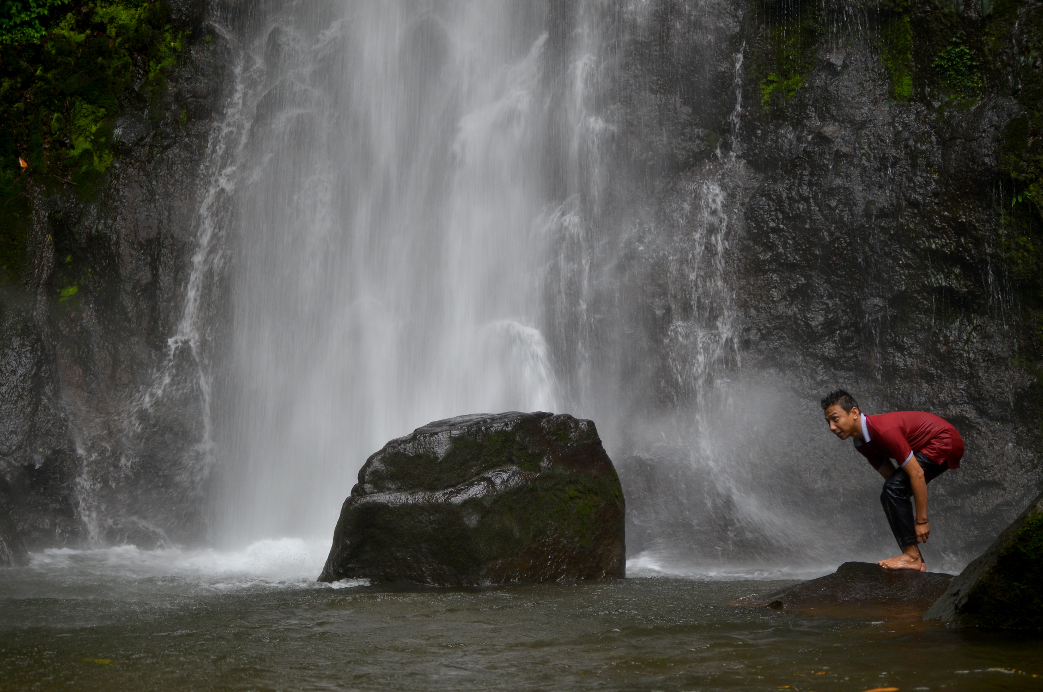 Ilustrasi air terjun