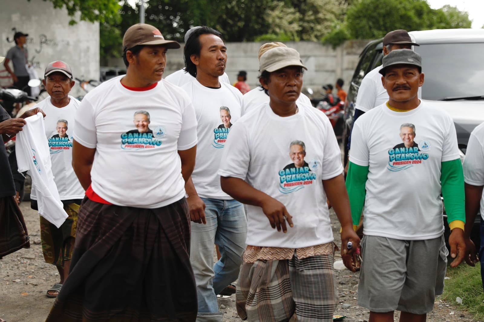Nelayan Pesisir Jawa Timur (Jatim) menggelar sosialisasi keselamatan berlayar untuk nelayan kecil di di Desa Tambak Wedi, Kecamatan Kenjeran