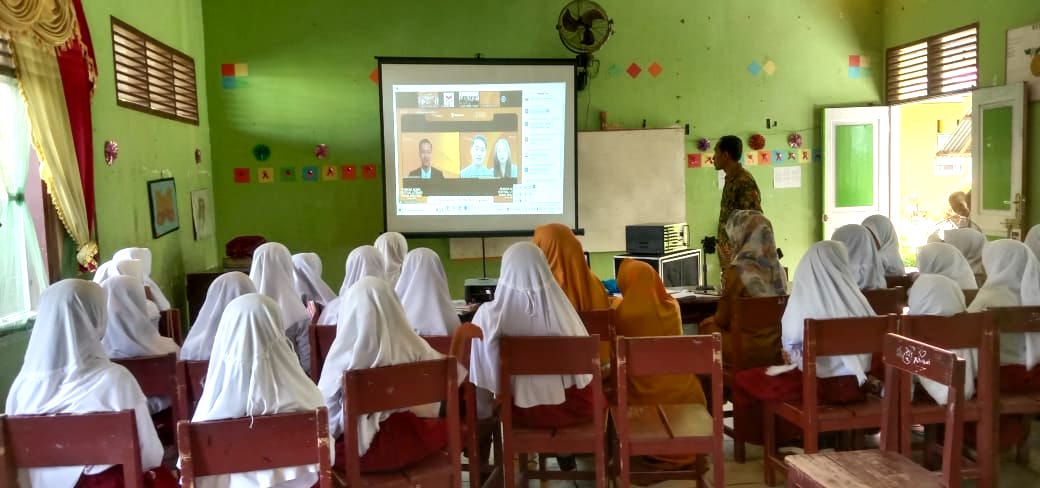 Disdikbud Kabupaten Parigi Moutong, Sulteng, yang bekerja sama dengan Nyalanesia, sukses menggelar Festival Literasi Parigi Moutong.