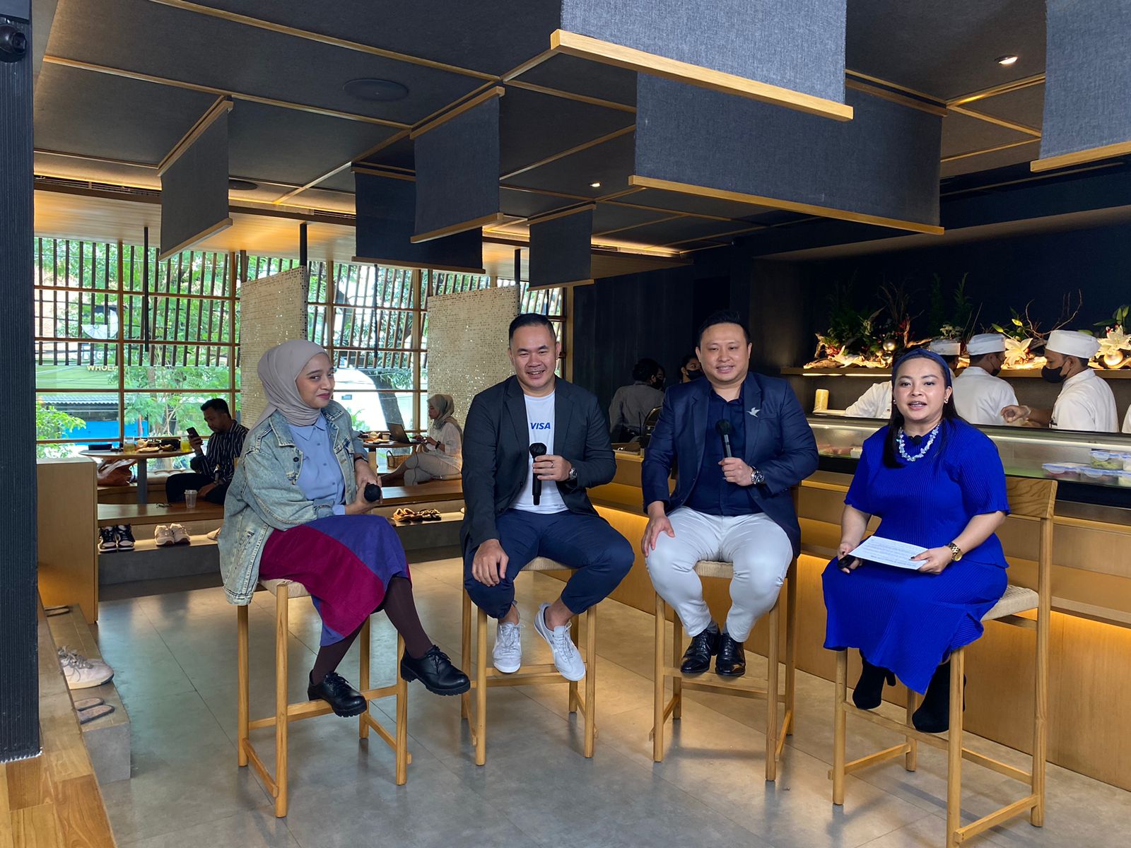 Talk show interaktif berjudul ”Tren Traveling Lintas Negara untuk Healing Anti-Ribet: a Contactless Journey,” di Jakarta, Rabu (14/12).