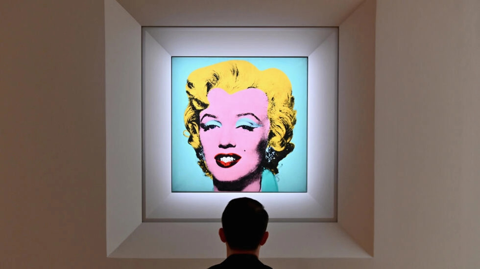  Lukisan potret karya Andy Warhol yang terkenal yang menampilkan wajah Marilyn Monroe. 