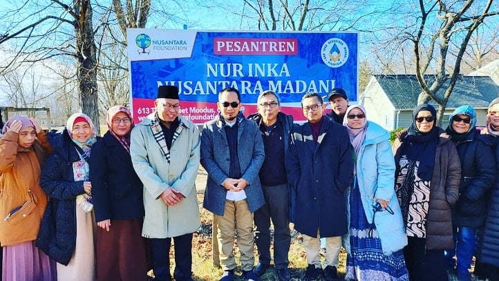Ustaz Adi Hidayat berkunjung ke lokasi pembangunan Pondok Pesantren Nur Inka Nusantara Madani Connnecticut, AS
