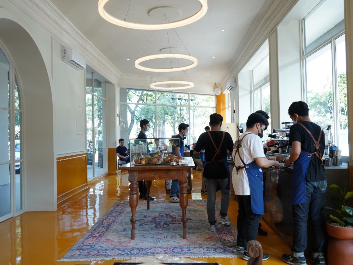 Suasana di Commond Grounds.