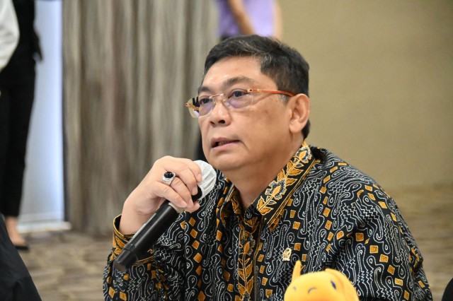 Wakil Ketua Komisi I DPR RI Utut Adianto saat memimpin Tim Kunjungan Spesifik Komisi I DPR di Kota Bogor, Jawa Barat, Senin (5/12).