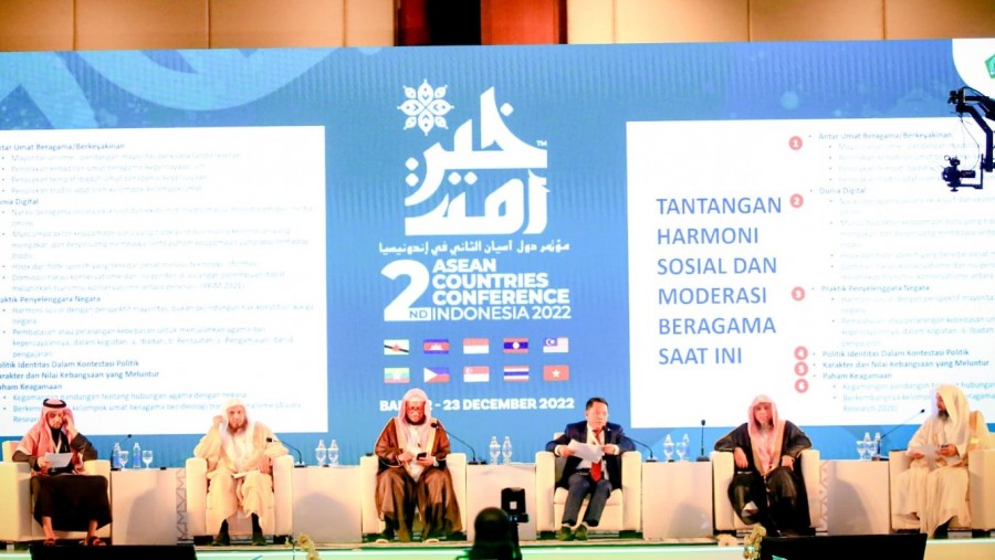 DISKUSI: Dirjen Bimas Islam Kamaruddin Amin paparkan Tantangan Moderasi Beragama di acara 2nd ASEAN Countries Conference.