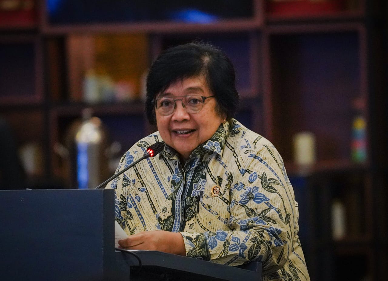 Menteri Lingkungan Hidup dan Kehutanan Siti Nurbaya.