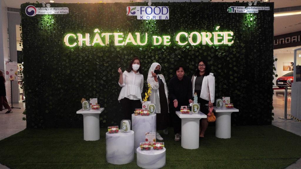 Acara pembukaan toko Korea Selatan, Château de Corée, di Senayan Park, Jakarta.