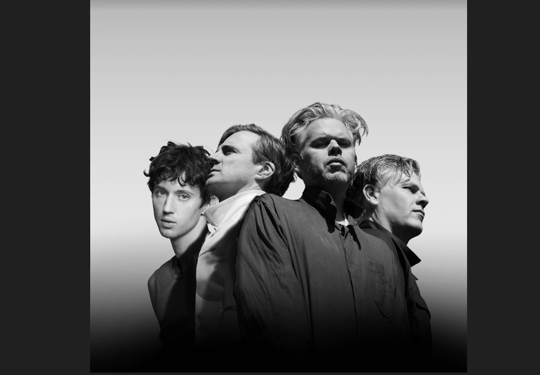 PNAU dan Troye Sivan