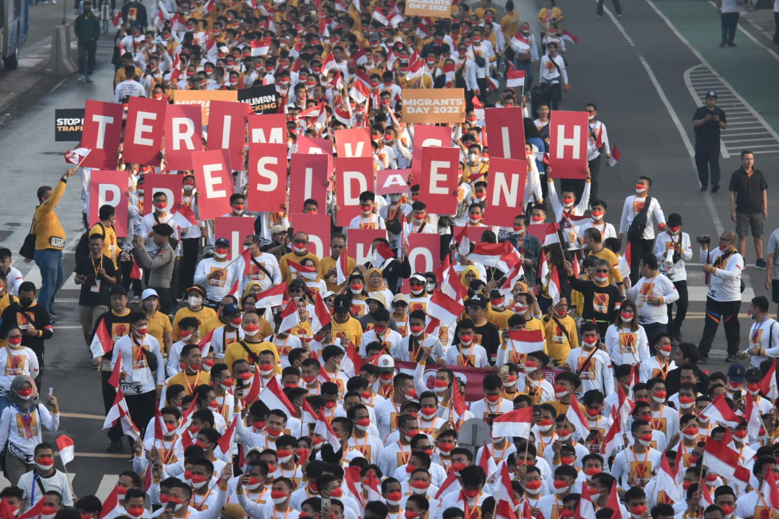 Ribuan Peserta Ramaikan Kirab Migrants Day 2022 