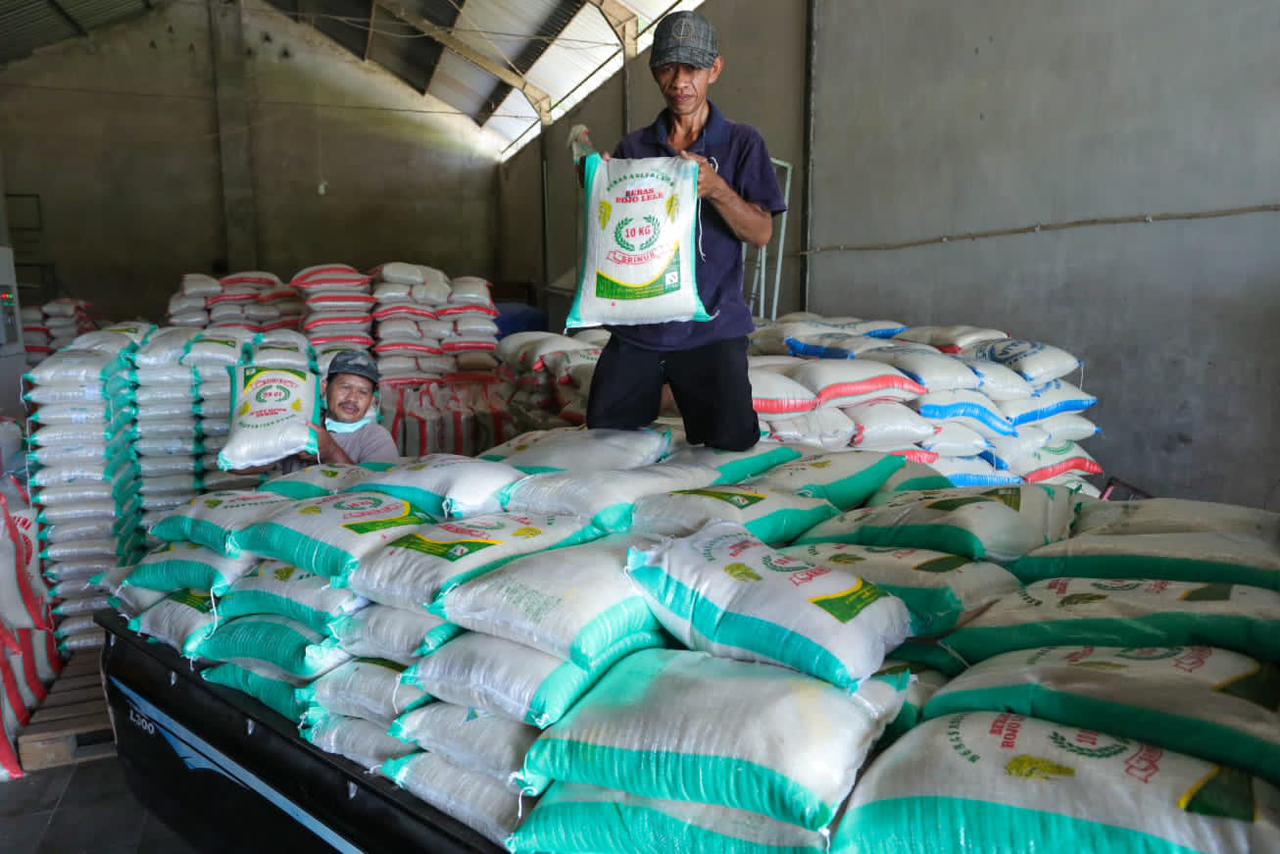 Beras premium produksi pertanian Jawa Tengah didorong menjadi merek dagang branded yang tersebar ke seluruh Indonesia. 