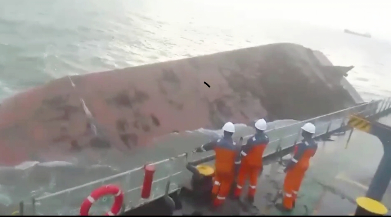 Kapal Pengangkut Batubara Tenggelam di Perairan Selat Bangka 