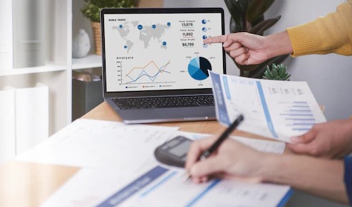 Ilusstrasi Sistem Informasi Manajemen