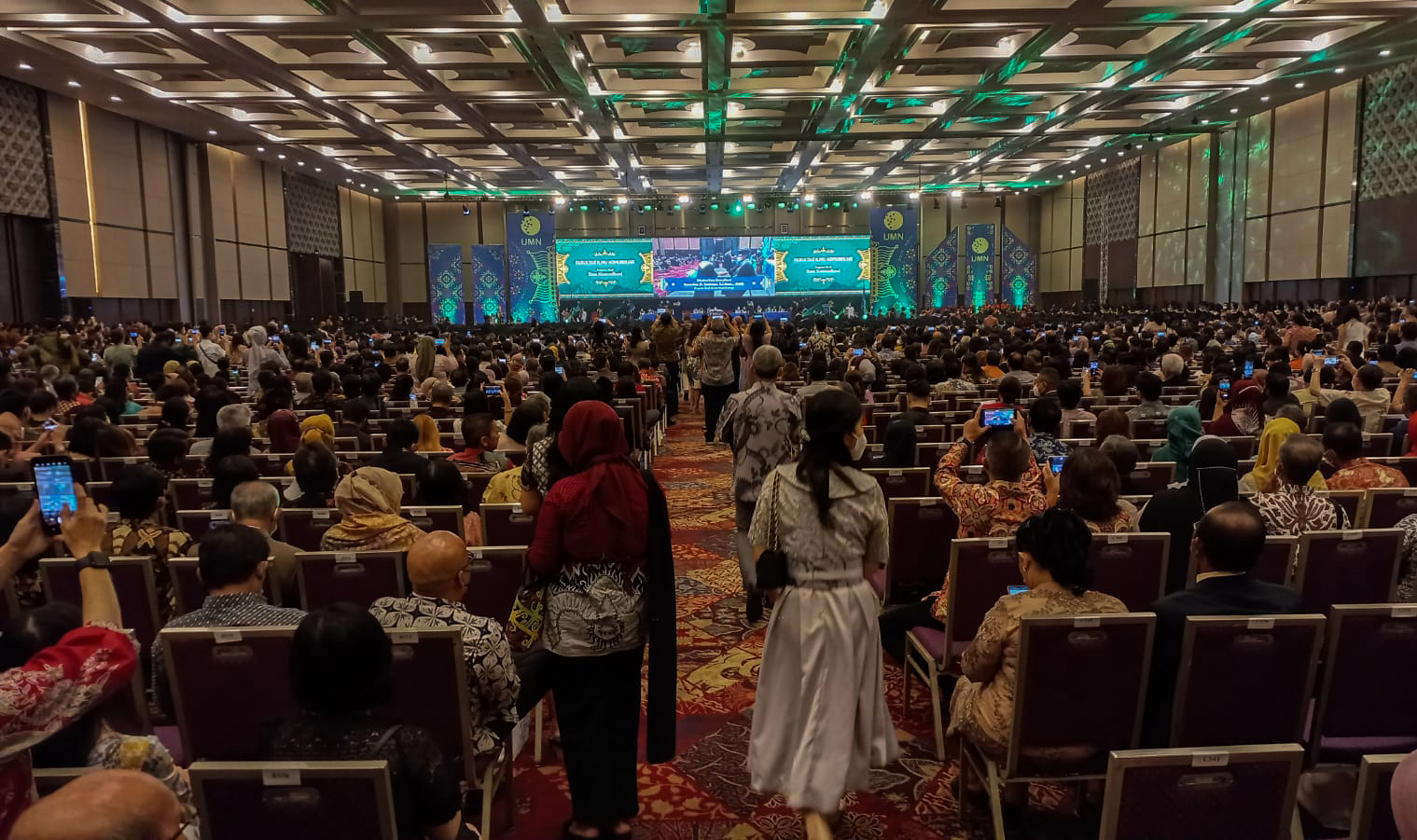 Wisuda XXIII Universitas Multimedia Nusantara di Tangerang.