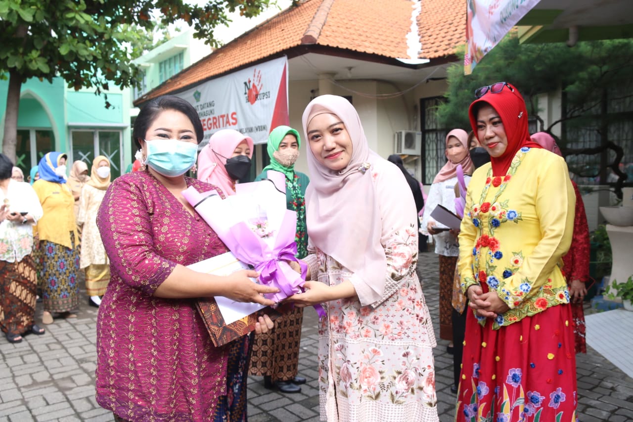 Peringatan Hari Ibu di Sidoarjo, Jawa Timur.