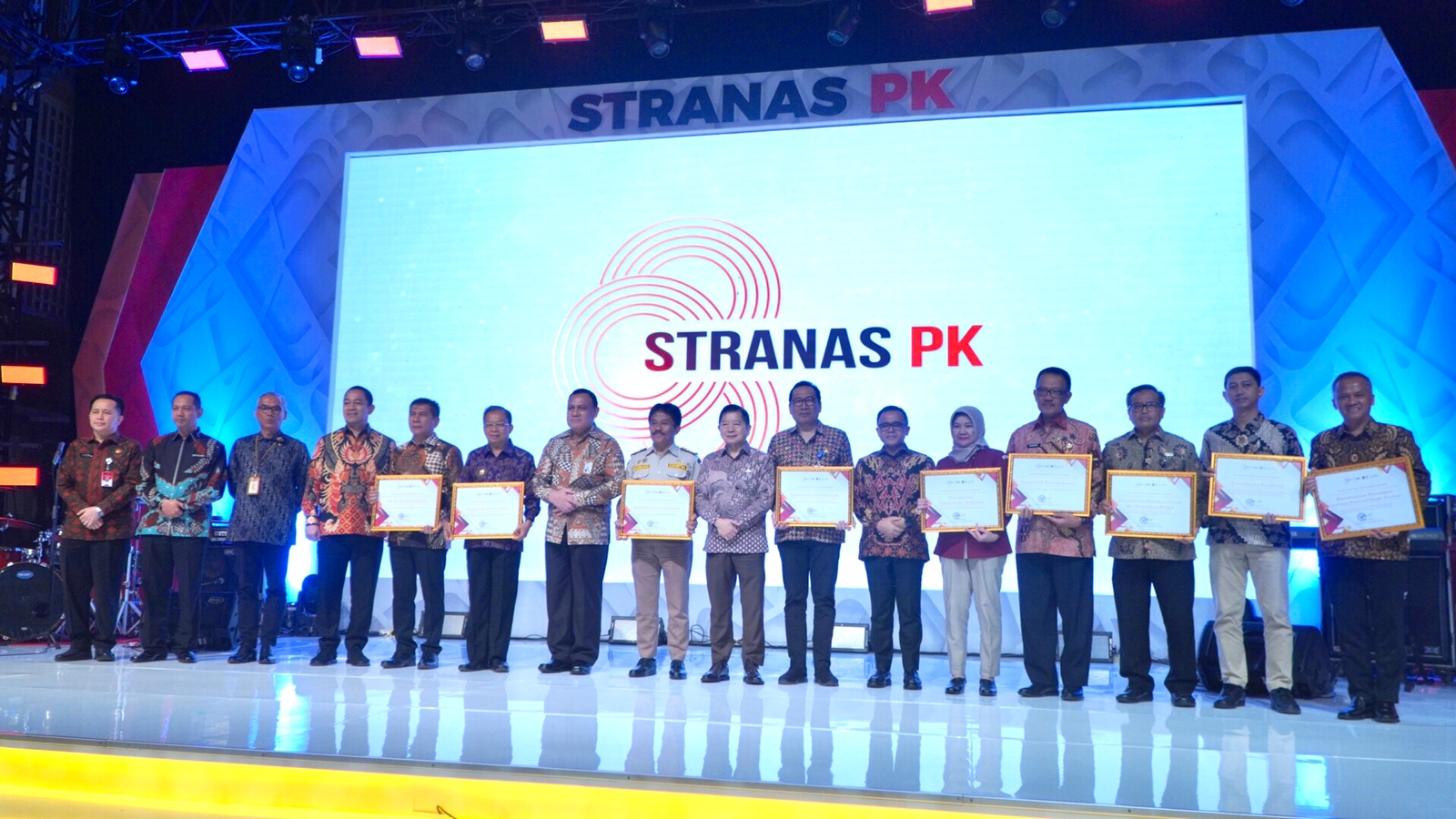 Acara penyerahan penghargaan Stranas PK di Jakarta, Selasa (20/12),