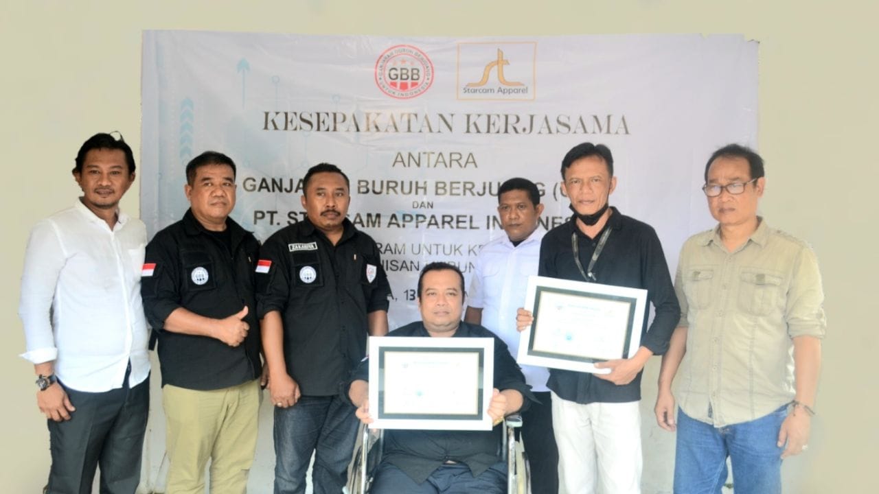 Ganjaran Buruh Berjuang (GBB) Jawa Tengah, menandatangani kesepakatan kerjasama dengan manajemen PT Starcam Apparel Indonesia, Kamis (15/12