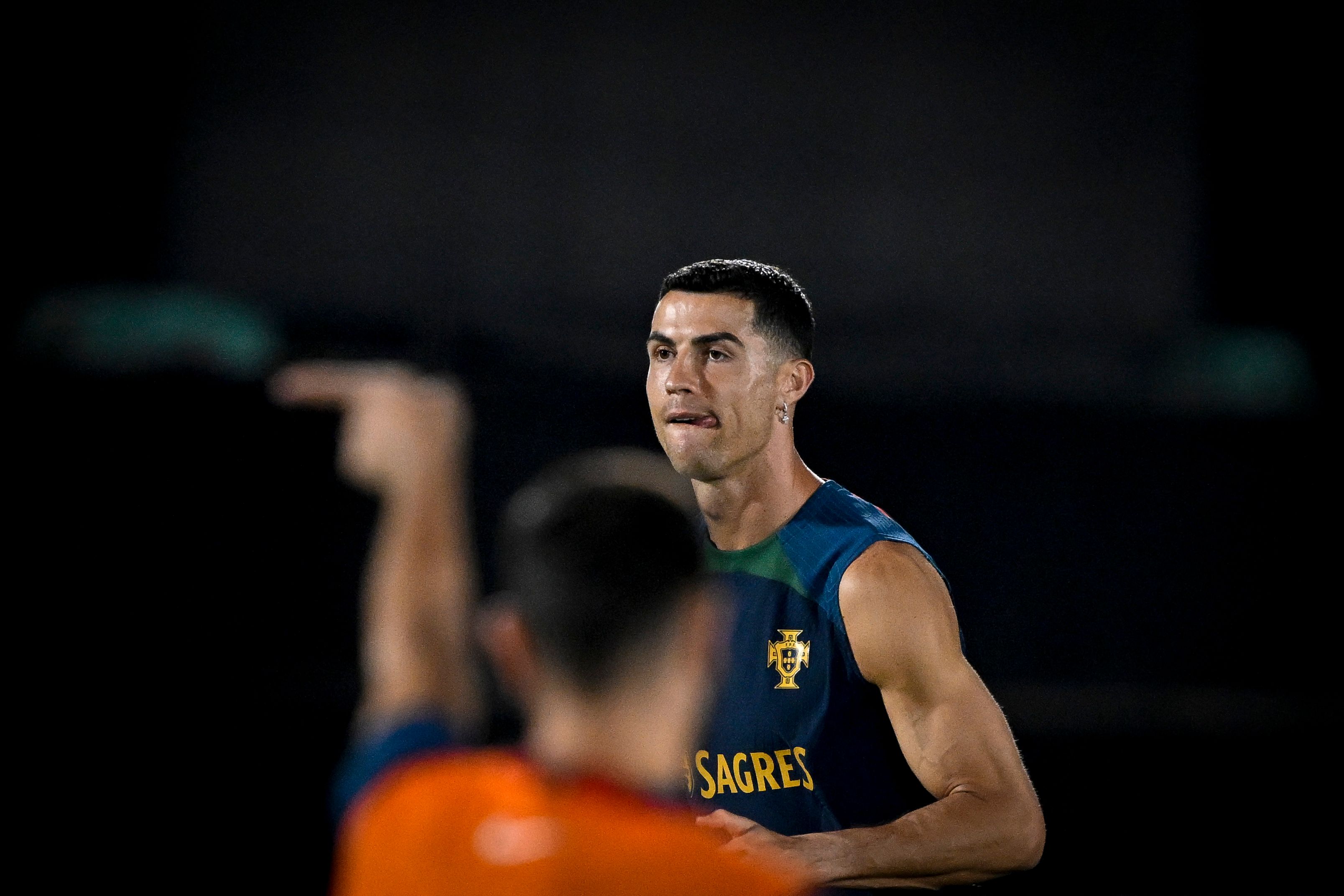 Bintang timnas Portugal Cristiano Ronaldo membantah keretakan dalam tubuh skuad Selecao das Quinas.