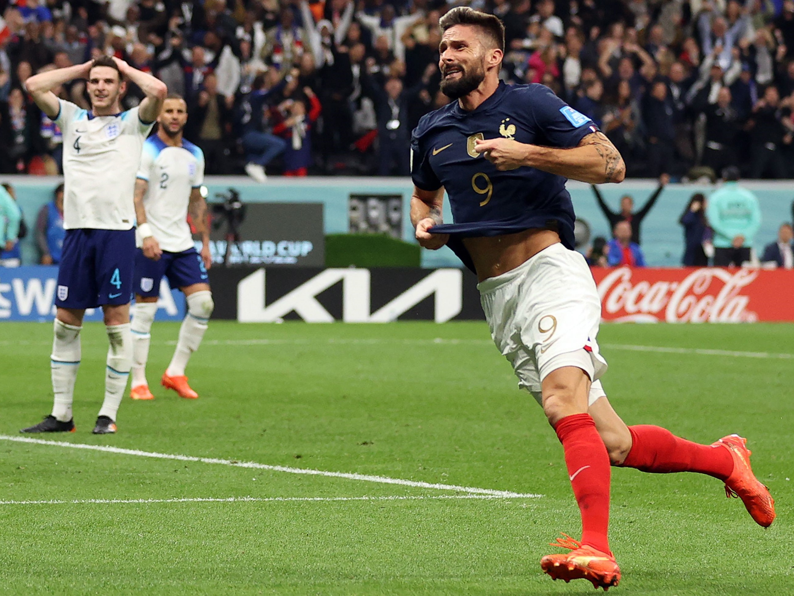 Penyerang Prancis Olivier Giroud merayakan gol kedua timnya selama pertandingan sepak bola perempat final Piala Dunia Qatar 2022.