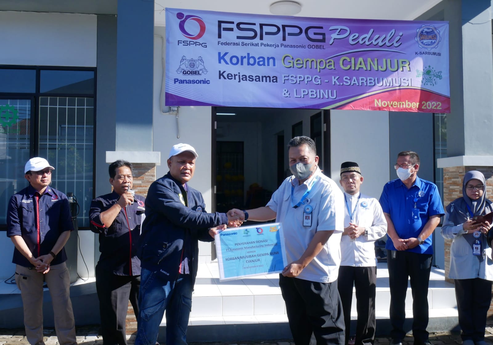 Bantuan untuk korban Gempa CIanjur dari Panasonic Gobel