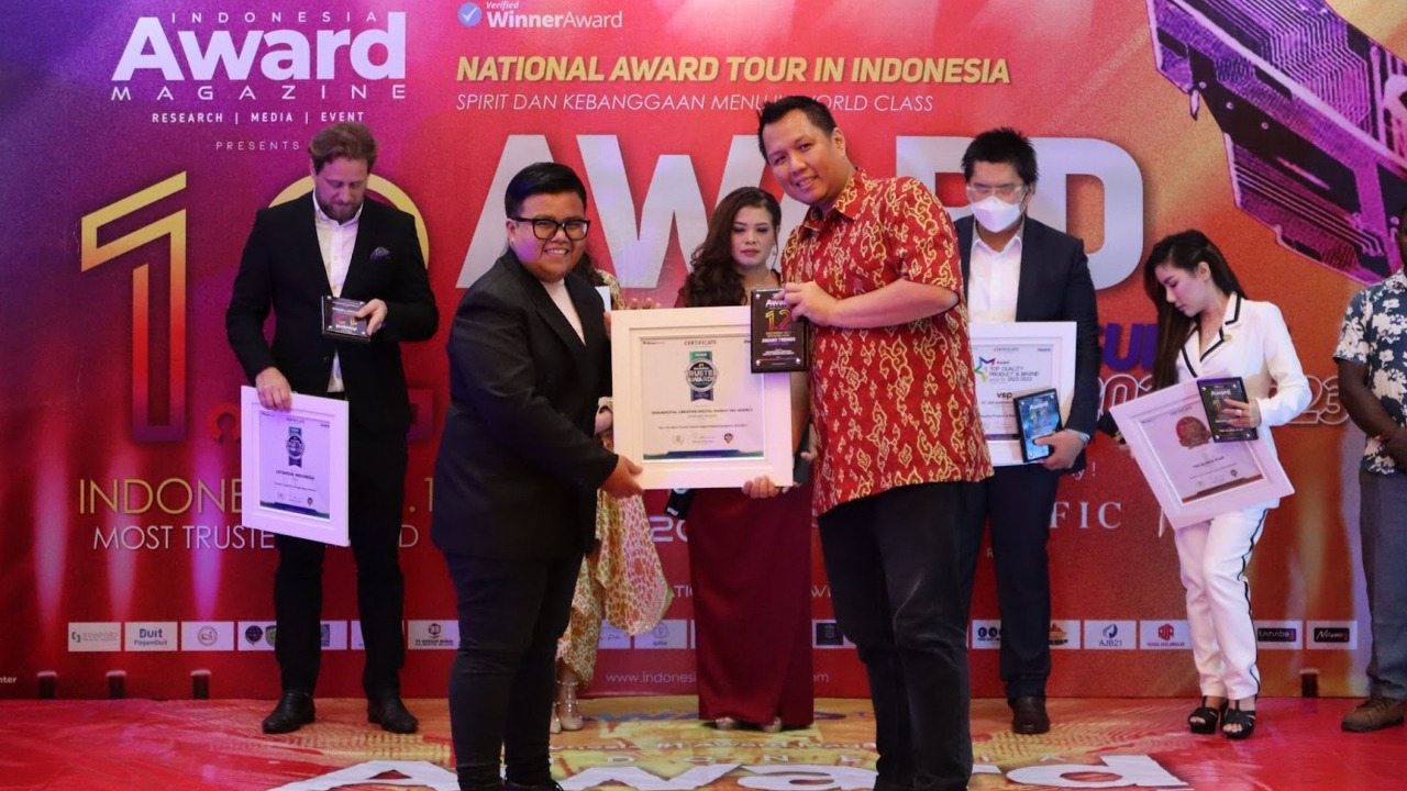 Doxadigital Indonesiadinobatkan sebagai Brand Terpercaya 2022  Digital Marketing Agency dalam ajang Indonesia Trusted Award 2022