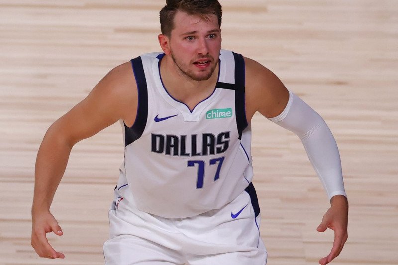 Luka Doncic yang kembali tampil setelah absen satu pertandingan mencetak 38 poin dan 11 rebound mengantarkan kemenangan Mavericks.
