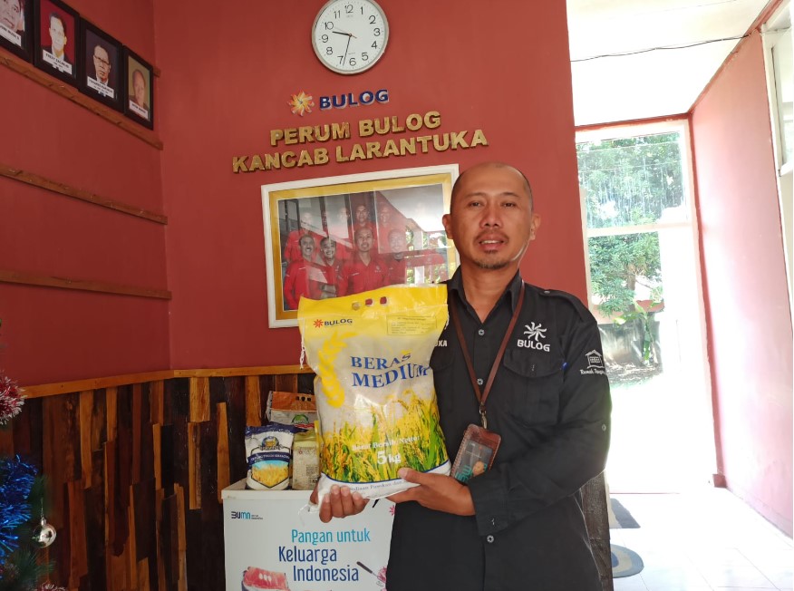 Bulog Larantuka Siapkan Stok Beras Antisipasi Natal dan Tahun Baru 2023