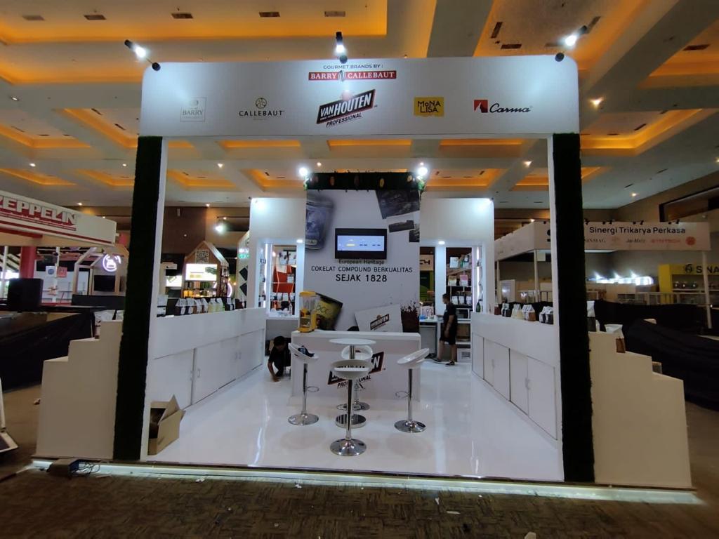 Booth perusahaan yang menjadi klien Kobindo Production di satu ajang pameran.