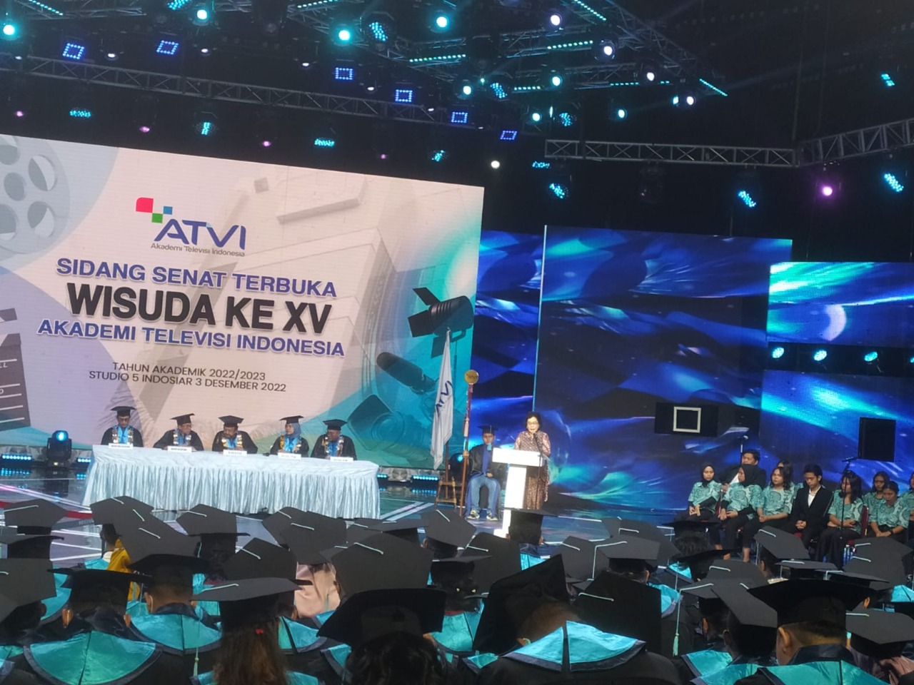 Sidang Senat Terbuka Wisuda Ke-15 Akademi Televisi Indonesia (ATVI) di Jakarta, Sabtu (3/12).