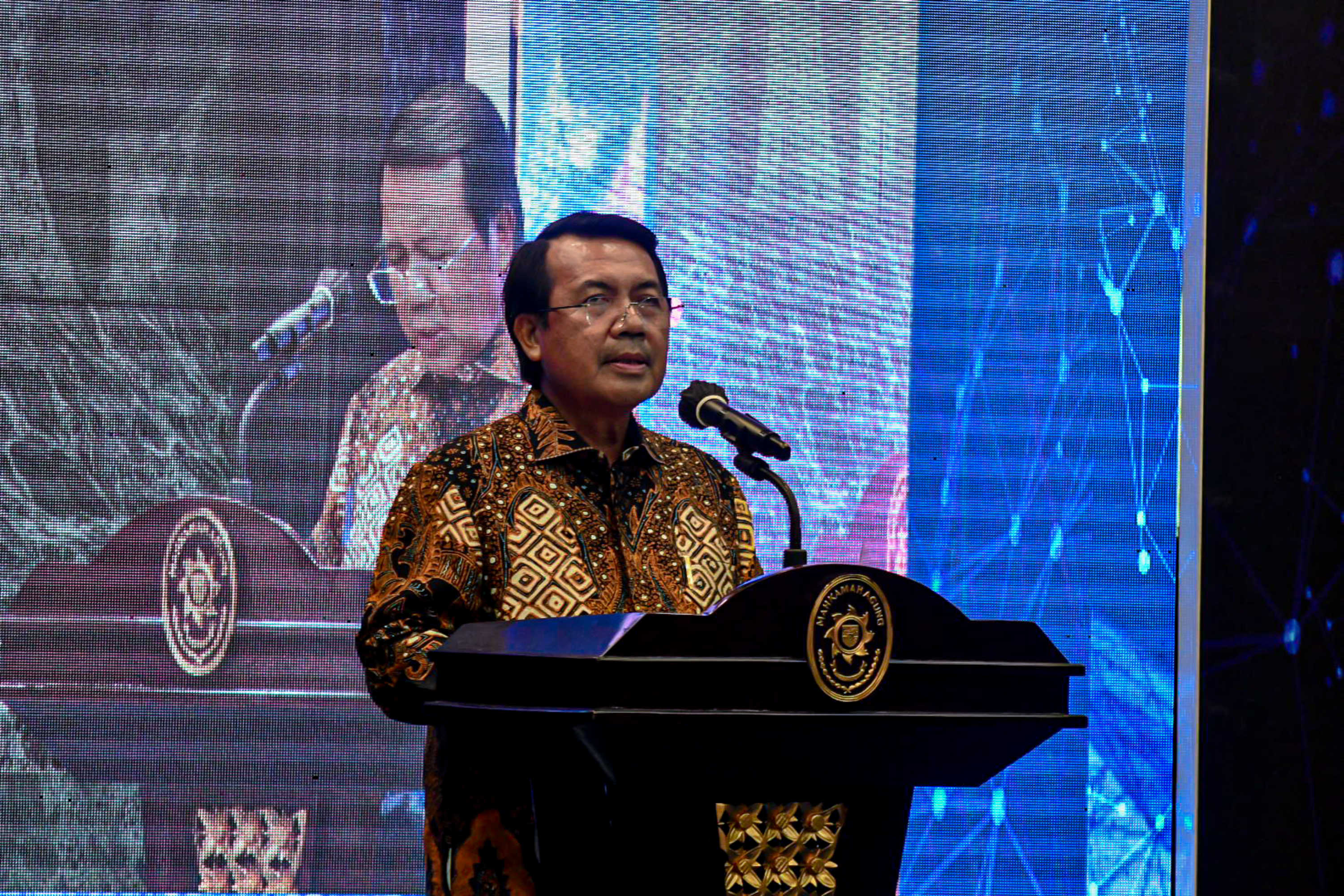Ketua mahkamah agung Muhammad Syarifuddin
