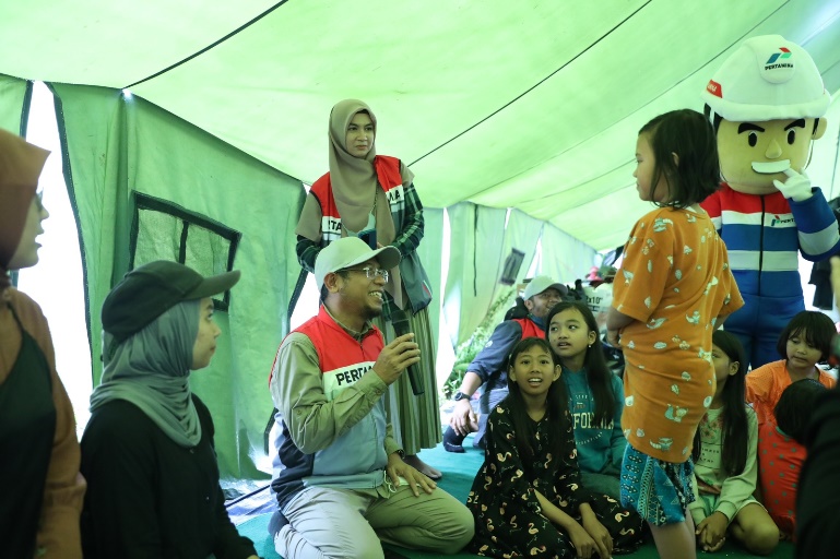 Penyaluran bantuan dari Regional Subholding Jawa Upstream Pertamina untuk korban Gempa Cianjur