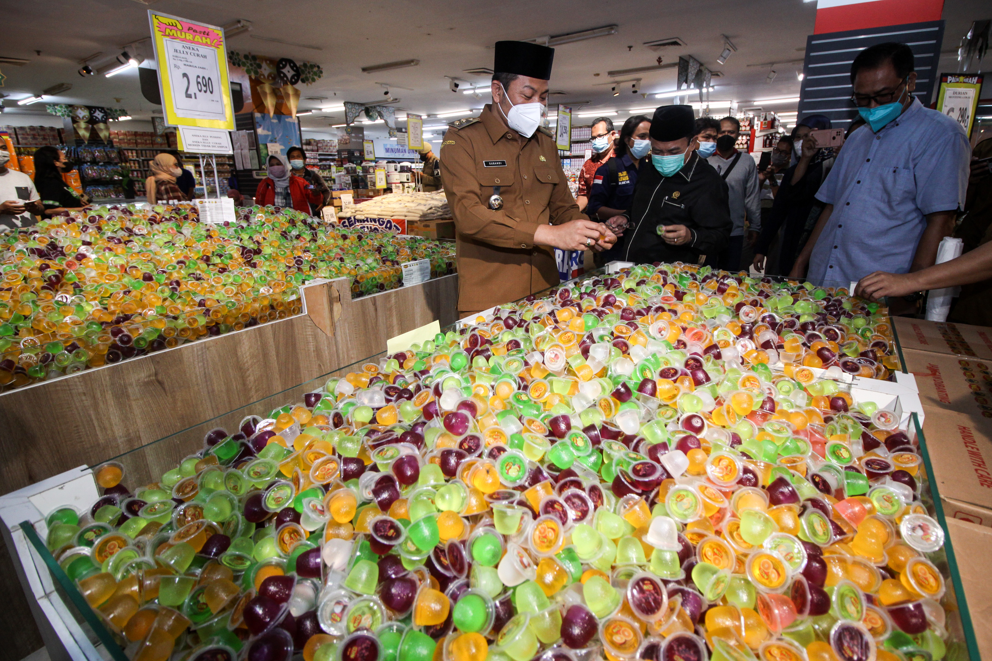 Ilustrasi sidak produk makanan