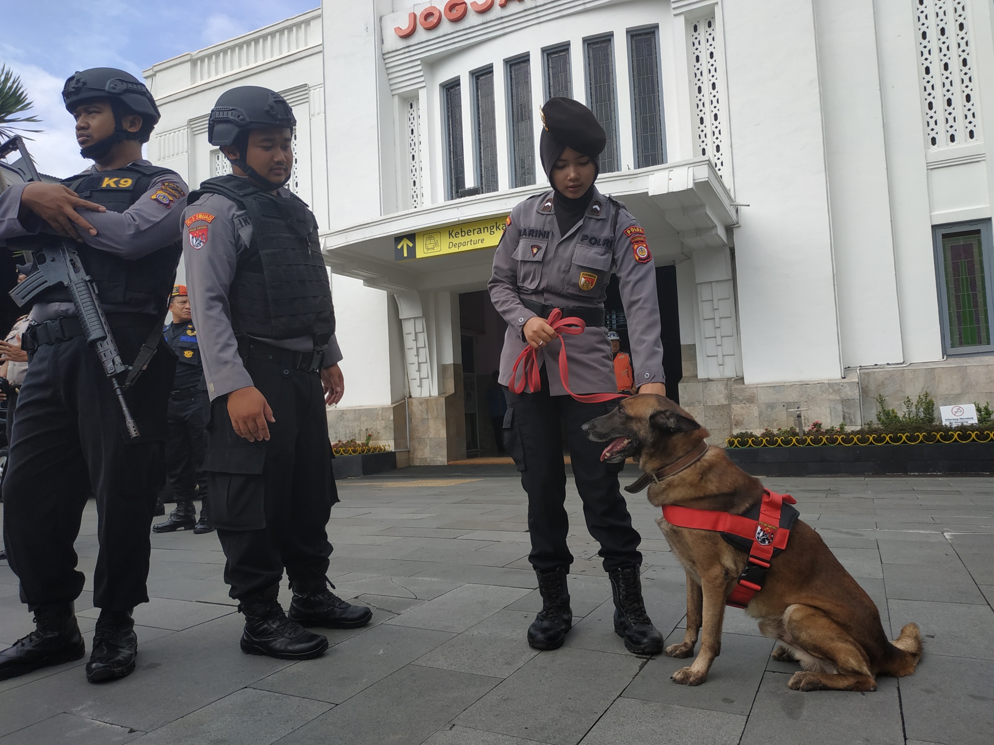 PT KAI Daop 6 Yogyakarta kerahkan K-9 bantu pengamanan perjalanan kereta api