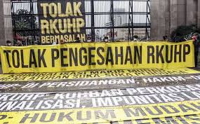 Ilustrasi:penolakan pemberlakuan KUHP