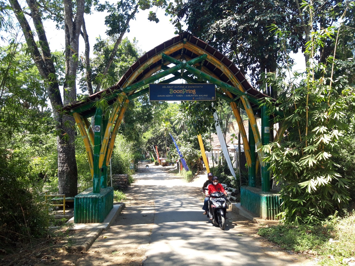 Kawasan wisata Boonpring menjadi inspirasi lahirnya batik bermotif bambu