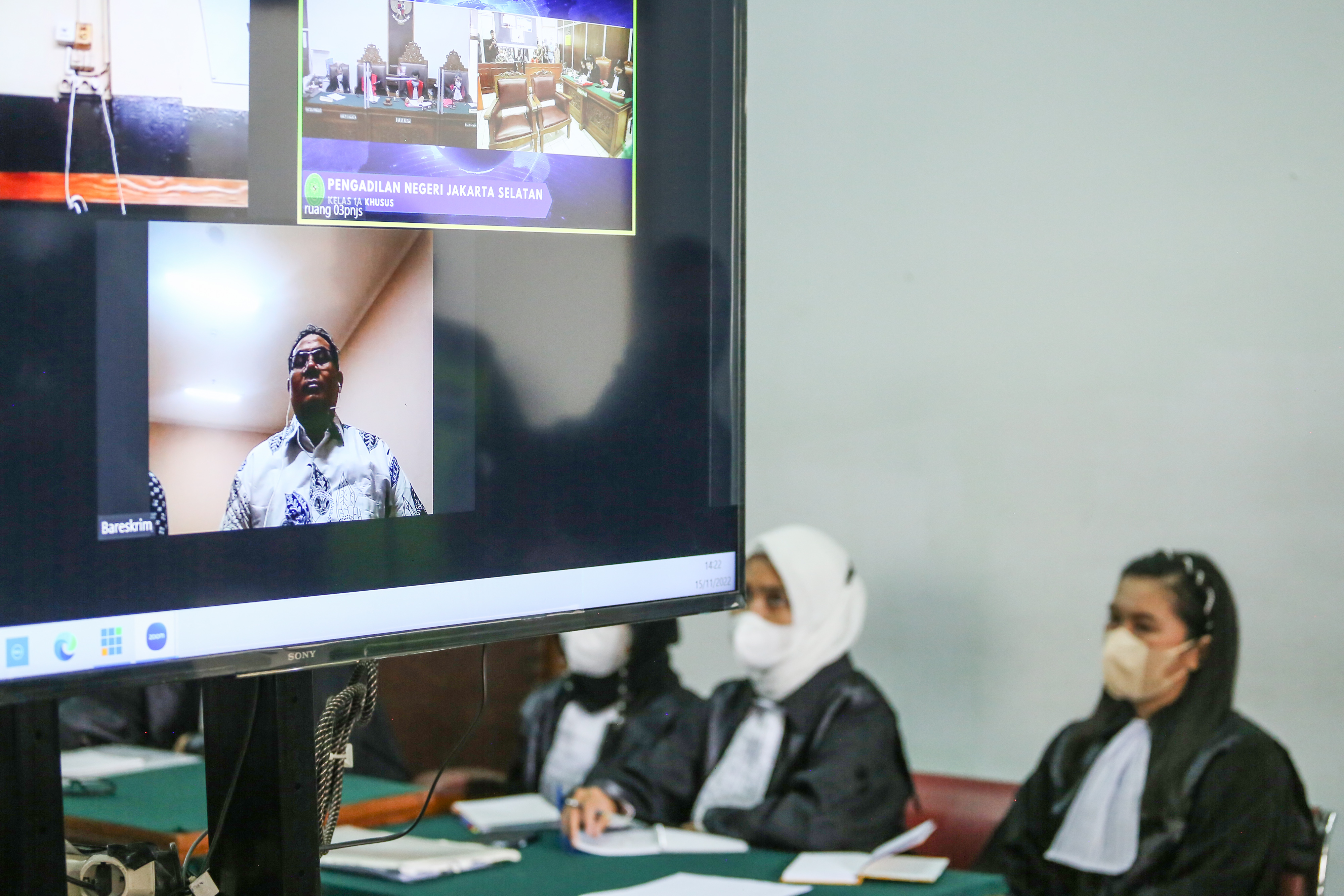 Terdakwa Presiden Aksi Cepat Tanggap (ACT) Ibnu Khajar